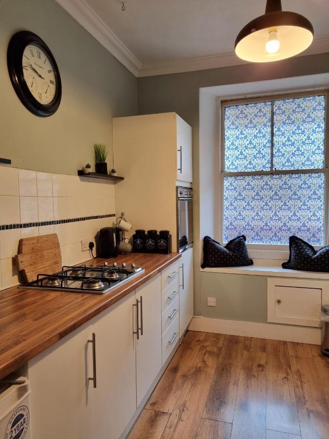 Inverness City Centre Flat ภายนอก รูปภาพ