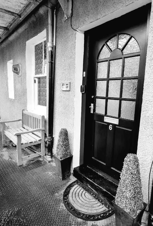 Inverness City Centre Flat ภายนอก รูปภาพ